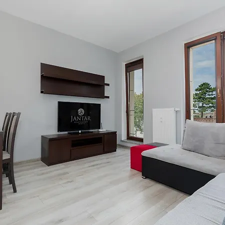 Jantar Lighthouse Port