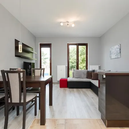 Jantar Lighthouse Port